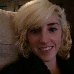 Meet your Posher, Stacy